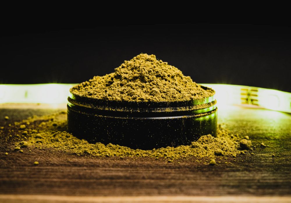 Chcete zkusit kratom? Zjistěte, jak ho užívat